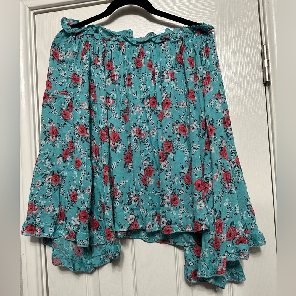 Off the Shoulder Turquoise Floral Print Peasant Blouse - Picture 4 of 7